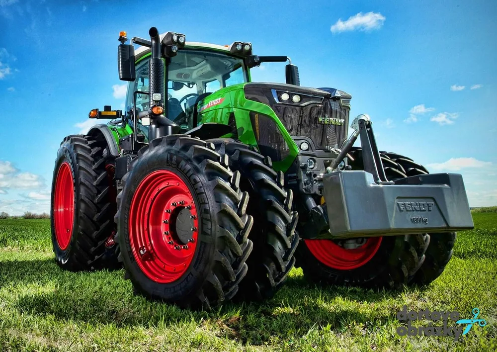 Traktor – zelený na šířku – jedlý papír na hranatý dort – jedlý obrázek na dort