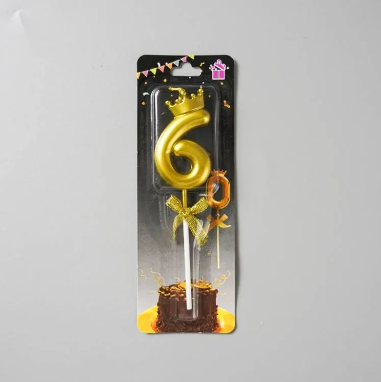 Svíčka zlatá s korunkou číslo 6, výška 5,5 cm