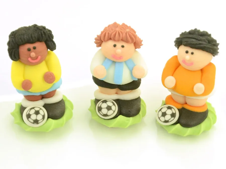 Cukrové figurky Fotbal 25x25x40 mm 4 ks – Cake Masters