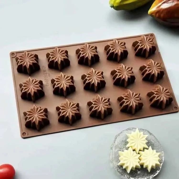 Silikonová forma na pečení a dezerty Hvězdy (15 ks), 28 × 16,5 cm