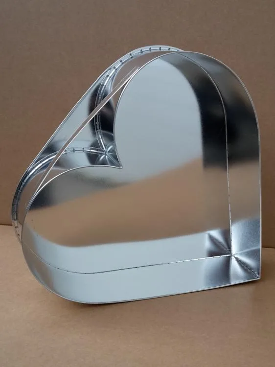 Dortová forma srdce střední 24,5 × 24 cm – Felcman