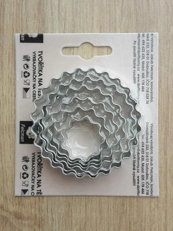 Vykrajovátka vroubkovaná kolečka 24–60 mm – Felcman