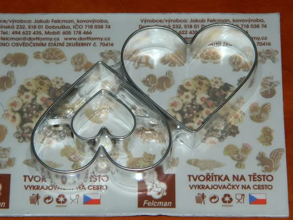 Vykrajovátka srdíčka velká se středem 5 × 4,5 cm – Felcman