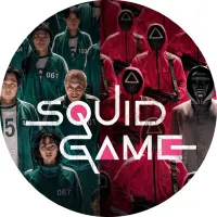 Hra na Oliheň – Squid Game – hráči a strážci s logem – jedlý obrázek na dort