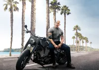 Rychle a zběsile – Dwayne Johnson Hobbs na motorce – jedlý papír na hranatý dort