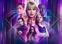 Supergirl – hrdinové na fialovém pozadí – jedlý papír na hranatý dort