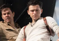 Uncharted – Nathan Drake a Sully v akci – jedlý papír na hranatý dort