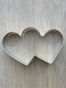Vykrajovátko Dvojsrdce 2,9 × 5,6 cm – Felcman