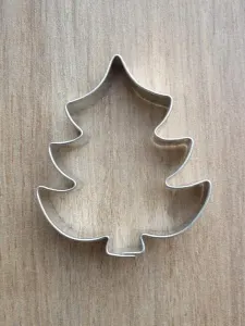 Vykrajovátko smrček malé 4,5 cm – Felcman
