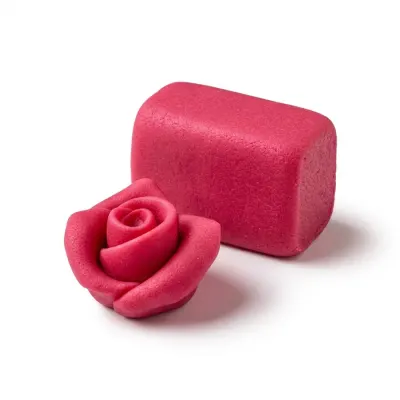 Pravý marcipán 30 % mandlí tmavě růžový 150 g – SweetArt
