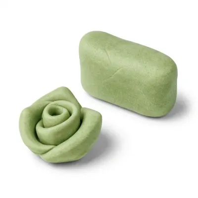 Pravý marcipán 30 % mandlí světle zelený 150 g – SweetArt