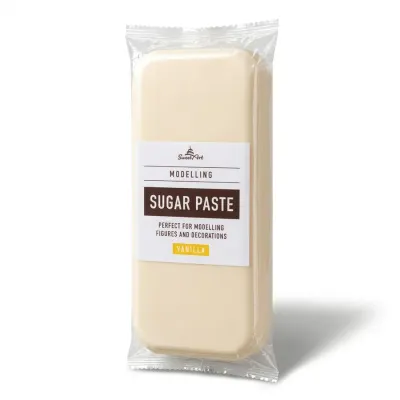 Bílá modelovací hmota na dort s vanilkovou příchutí 1 kg – SweetArt