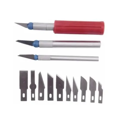 Sada skalpelů s náhradními čepelemi 13 ks (11–12 cm)