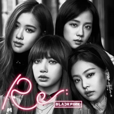 Blackpink – dívčí K-pop skupina s růžovým nápisem – jedlý obrázek na dort