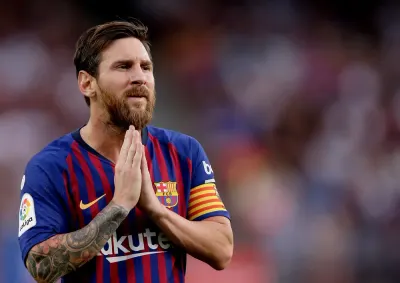 Fotbalista Lionel Messi – v dresu FC Barcelona – jedlý papír na hranatý dort